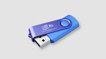 pendrive_zgrawerem