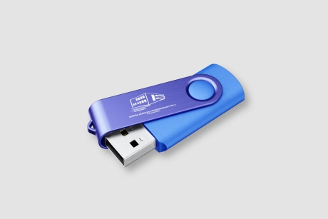 pendrive_zgrawerem
